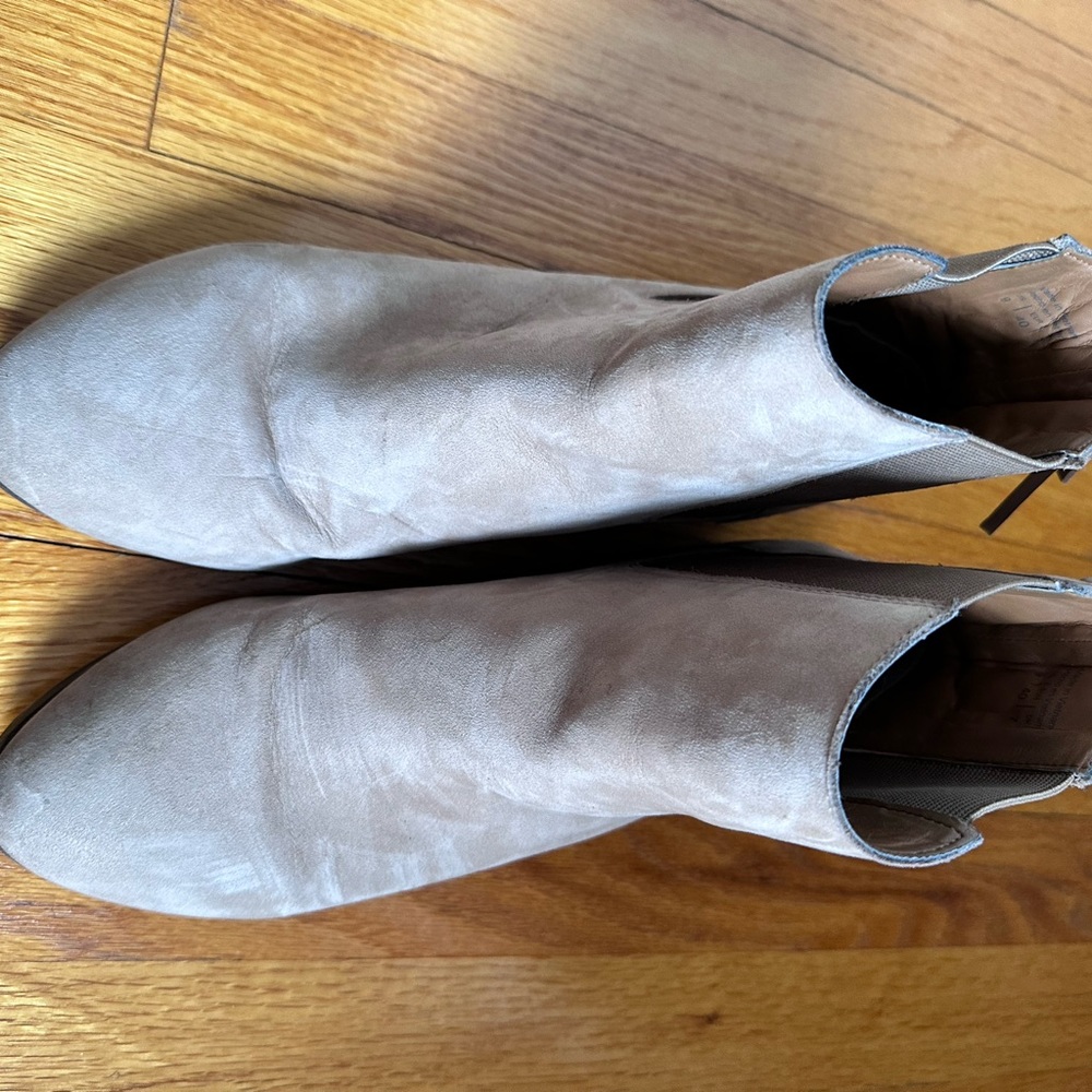 Aldo Beige Chelsea Boots